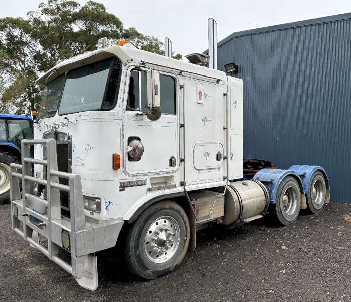 1994 Kenworth K100E Prime Mover