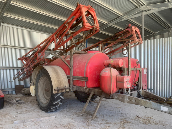Silvan Selecta Trailing Boom Spray
