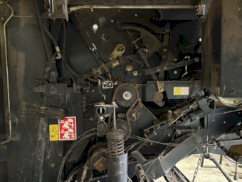 2009 New Holland BR7060 Super Feed Round Baler