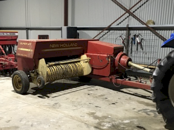 New Holland 417 Small Square Baler