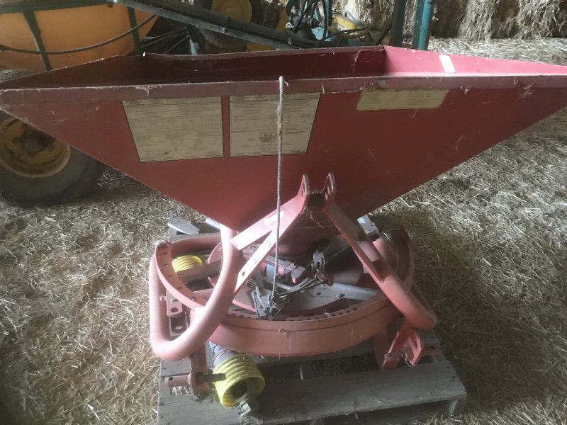 Lely Single Spinner Fertilizer Spreader