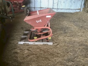 Lely Single Spinner Fertilizer Spreader