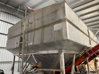 RK Macey Seed & Super Bin