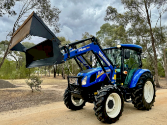 2017 New Holland TT4.75S Tractor