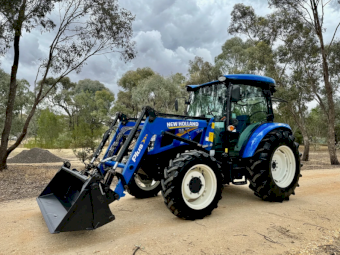 2017 New Holland TT4.75S Tractor