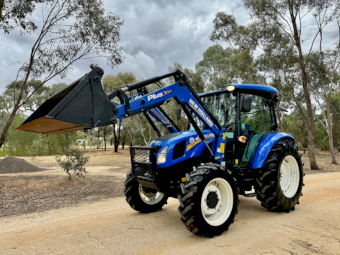2017 New Holland TT4.75S Tractor