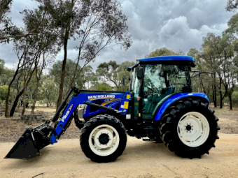2017 New Holland TT4.75S Tractor