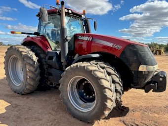 2019 Case IH Magnum 340