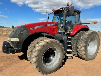 2019 Case IH Magnum 340