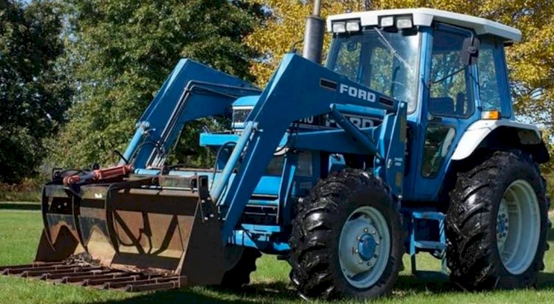 WANTED Older Type 90hp Tractor with a FEL