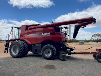 Under Auction - (A254) 2013 CASE 9230 Combine 
