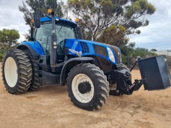 2017 New Holland T8.435 Tractor