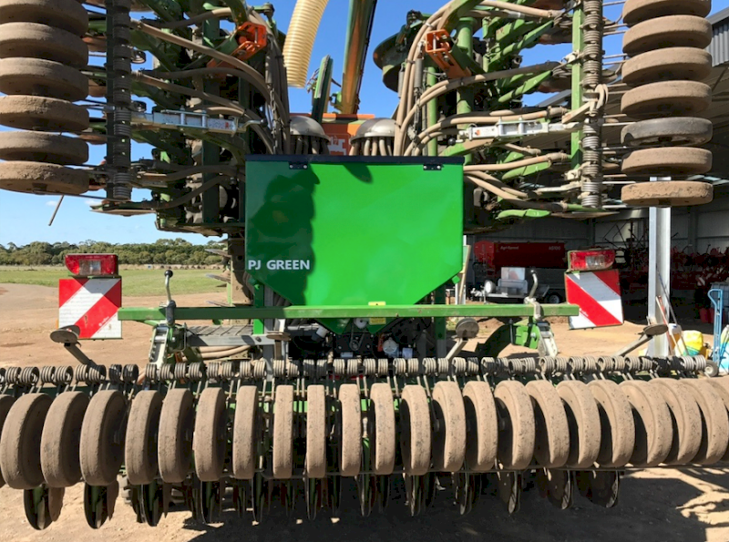 PJ Green Slug Bait/Small Seed Spreader