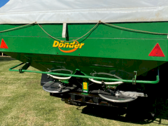 Donder 2500 Spreader