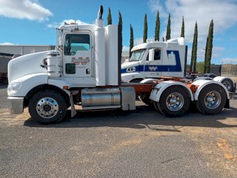 2014 Kenworth T403  Prime Mover