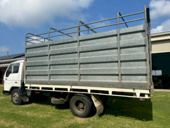 1994 Ford Trader 0811 Tray Truck with Stock Crate