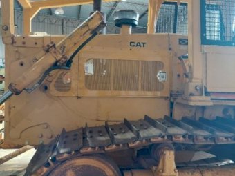 1977 Caterpillar  D6D Dozer Rippers and 14 ft Stick Rake