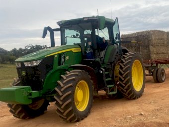 2021 John Deere 7R230 Tractor
