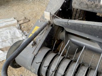 Massey Ferguson MF1840 Small Square Baler