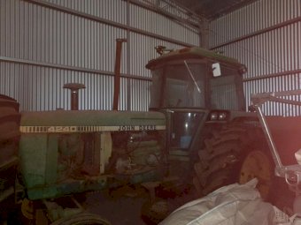 John Deere 4240 Tractor