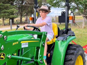 2022 John Deere 3038E Tractor