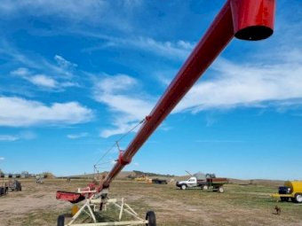 Under Auction - (A248) Farm King 60Ft X 10" Swingaway Auger 