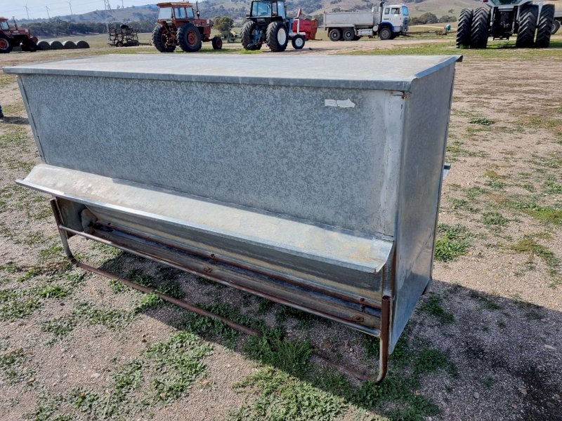 Cowra Sheep Lick Feeder