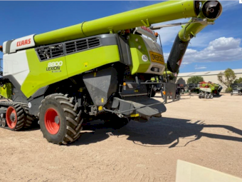 2020 Claas Lexion 8700TT Header.