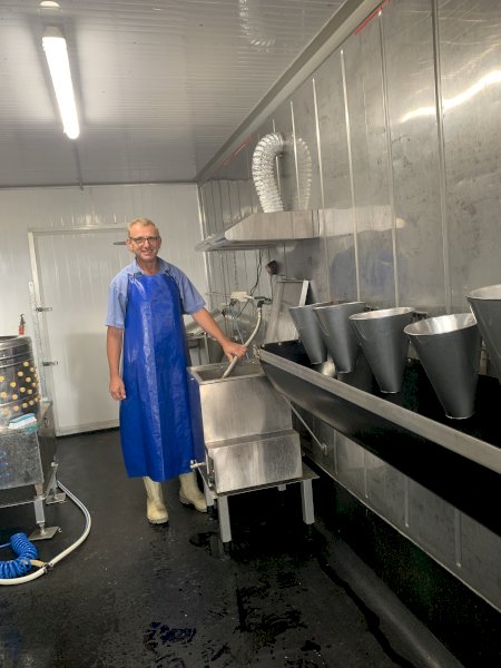 300 Chicken/ Day Moveable  Abattoir