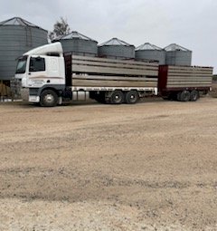 2005 DAF CF Truck and Trailer Combination