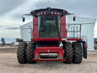 2012 Case IH 7130 Header with 40ft Front and Trailer