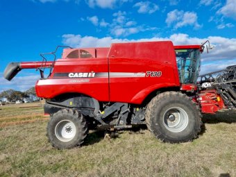2012 Case IH 7130 Header with Case 2142 40ft Draper Front