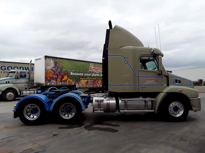2014 Freightliner CST112
