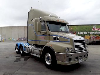 2014 Freightliner CST112