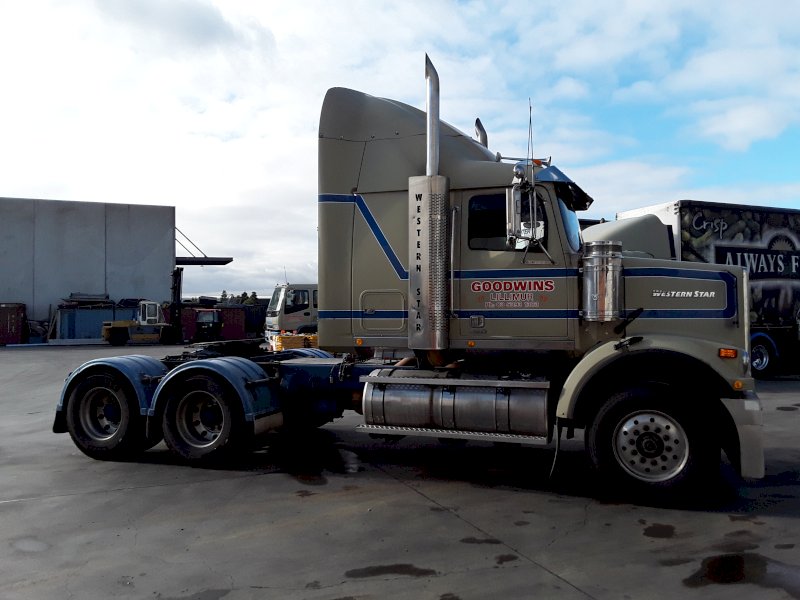 2012 Western Star 4864FXC