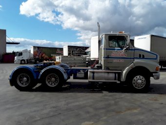 2004 Ford Sterling LT9500