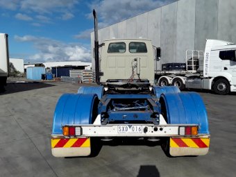 2004 Ford Sterling LT9500