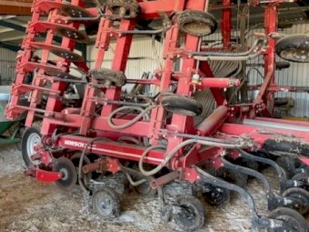 2015 Horsch Sprinter 12NT Airseeder and 12,000 Aircart
