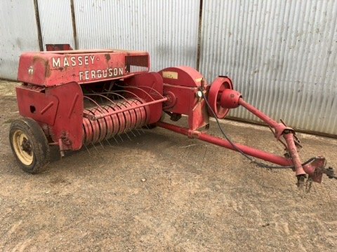 Massey Ferguson 503 Baler