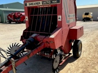 Gehl 1470 5x4 Belt Baler