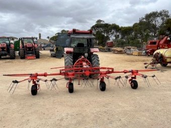 Kuhn 5001 Tedder