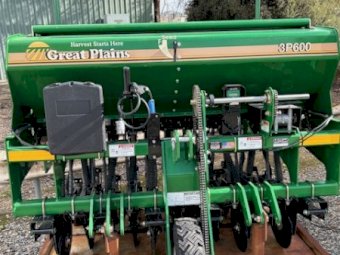 New old stock - Great Plains 3p600 Min Till Seeder