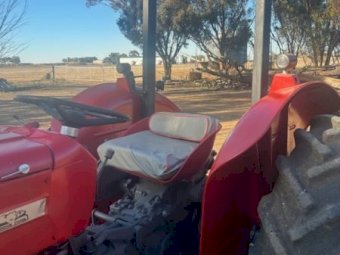 Under Auction - (A249) Massey Ferguson 135 Tractor 