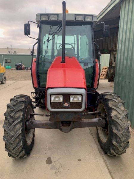 Massey Ferguson 6130 Tractor