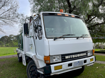 1988 Mitsubishi FK455 Truck