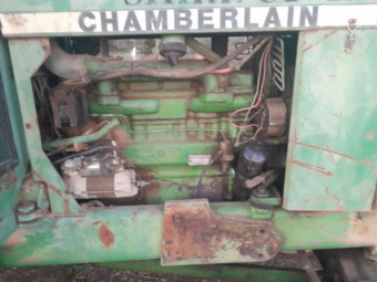 1984 Chamberlain 4090 Tractor