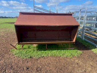 Under Auction - (A249) 2MT Cattle Feeder 