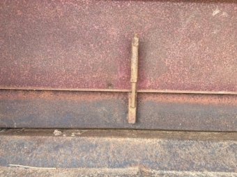 Under Auction - (A249) 2MT Cattle Feeder 