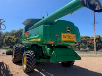 John Deere 9670 STS & 635F