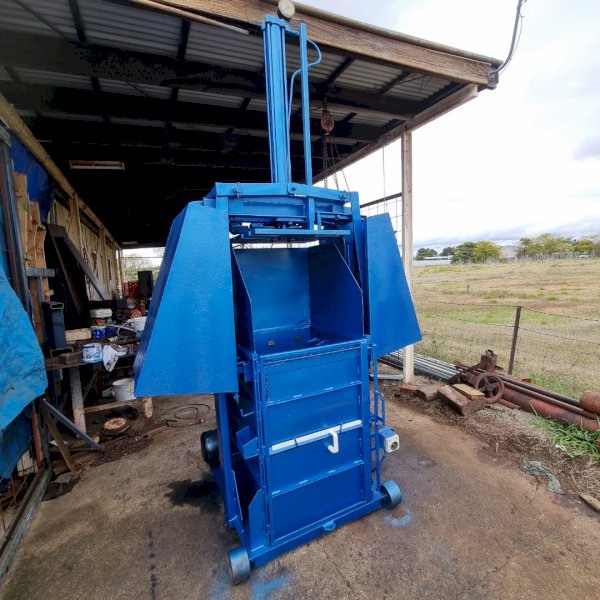 BHB Hydraulic Wool Press